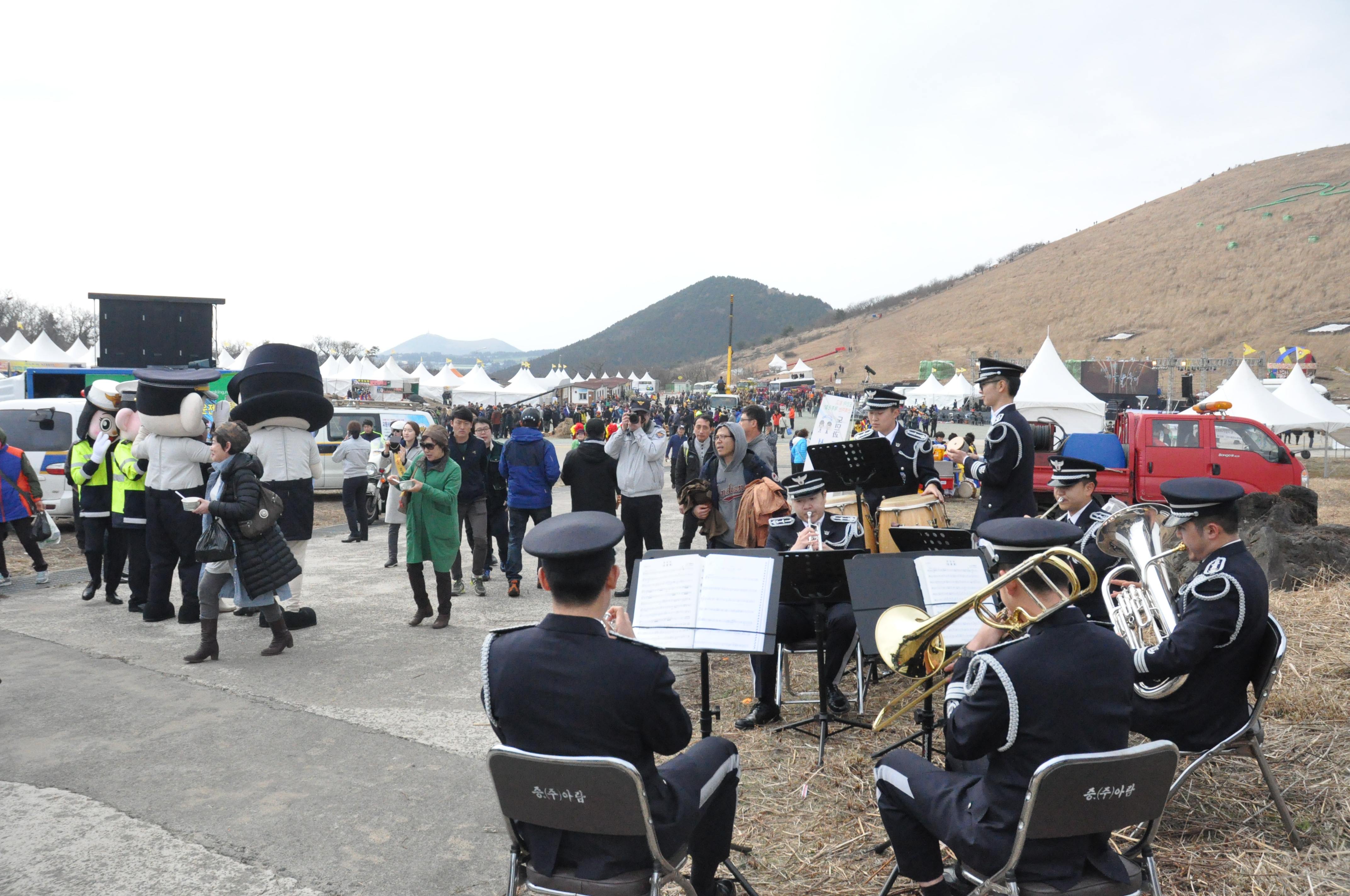 경찰악대, 「2016 제주들블축제」 축하공연