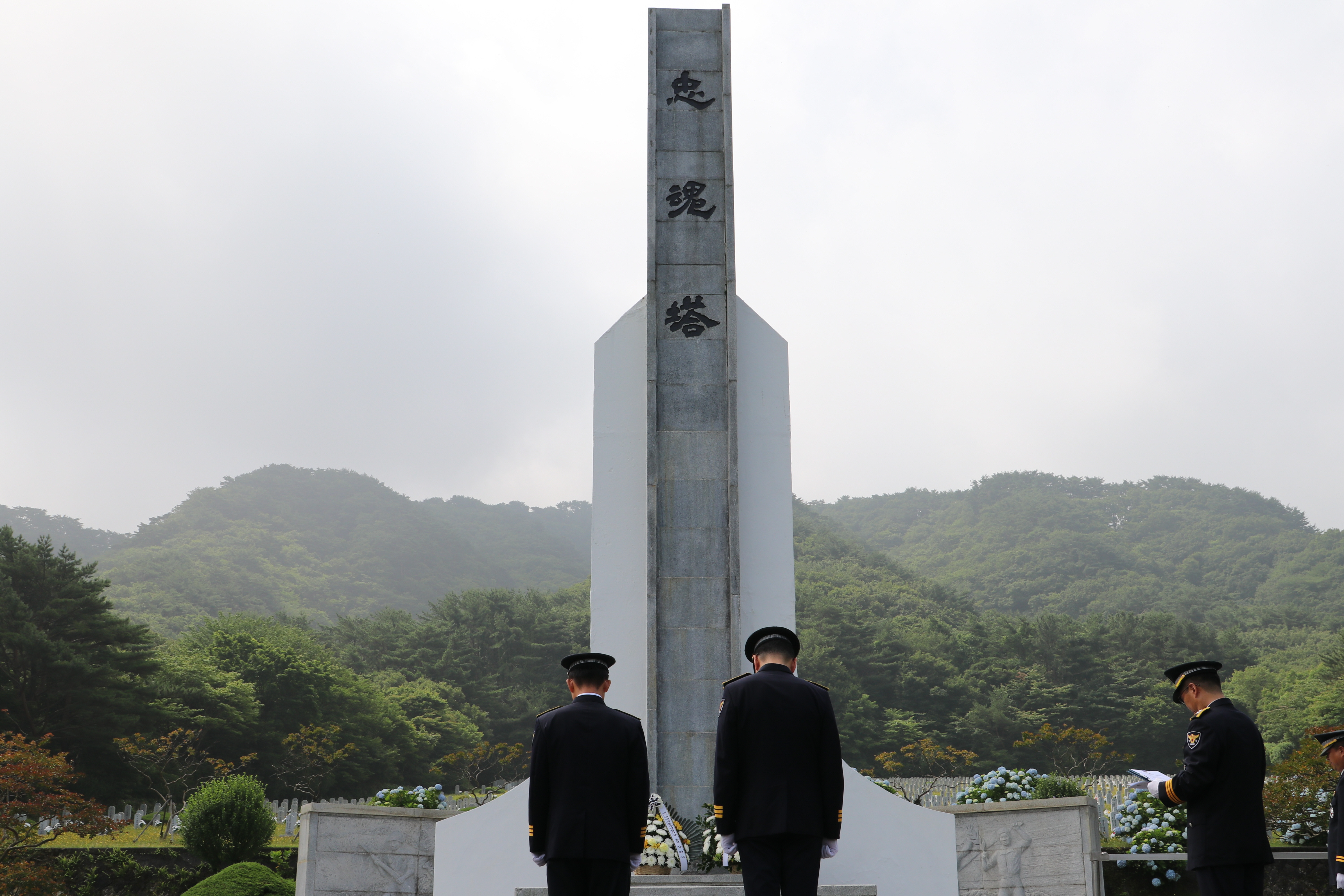 동부서, 제12대 장원석 동부경찰서장 충혼묘지 참배