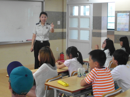 서귀포서, 학교 전담 경찰관 동남초교 반별 교육 실시